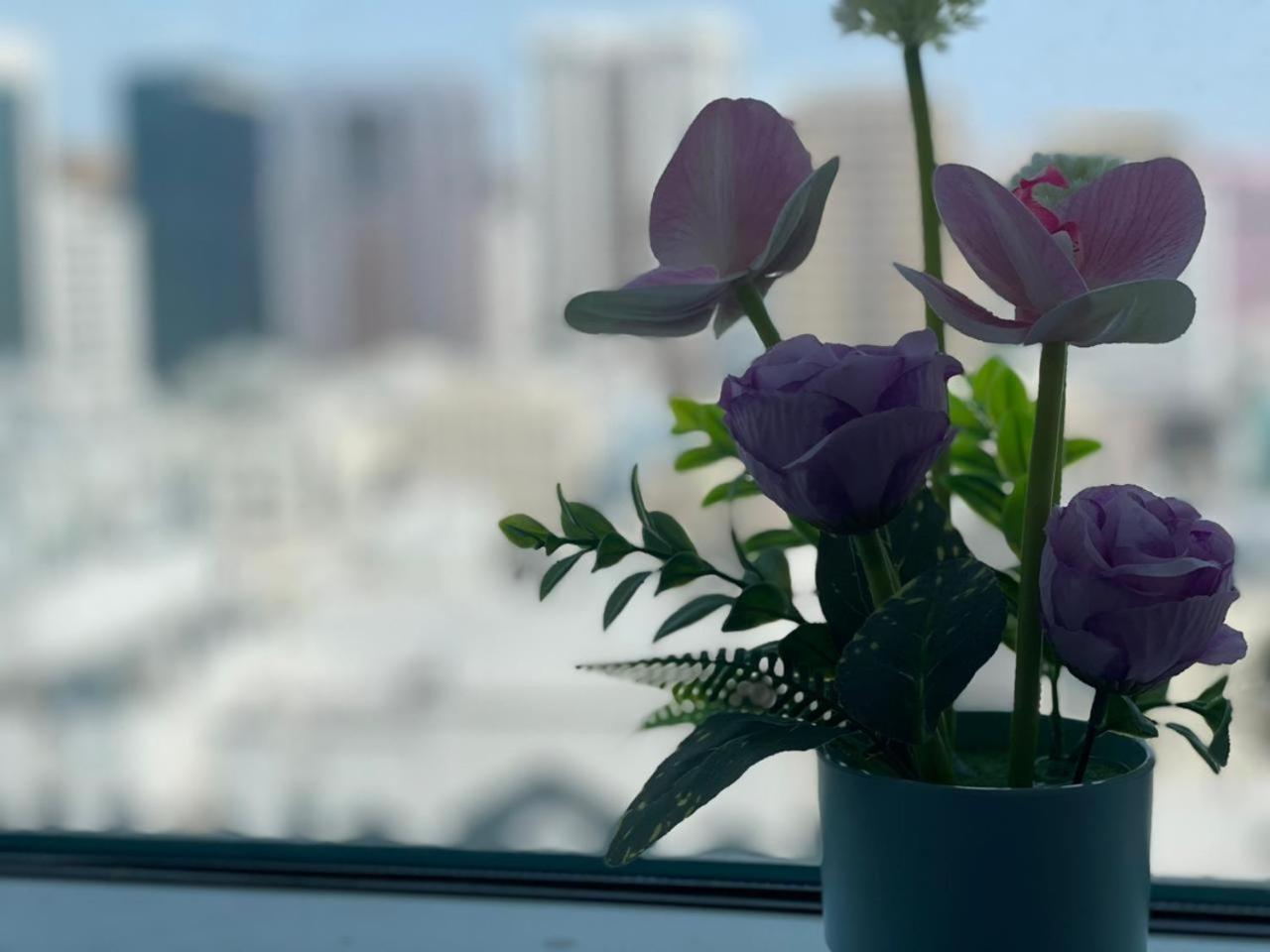 Corniche Street - Extremely Unique Room أبو ظبي المظهر الخارجي الصورة